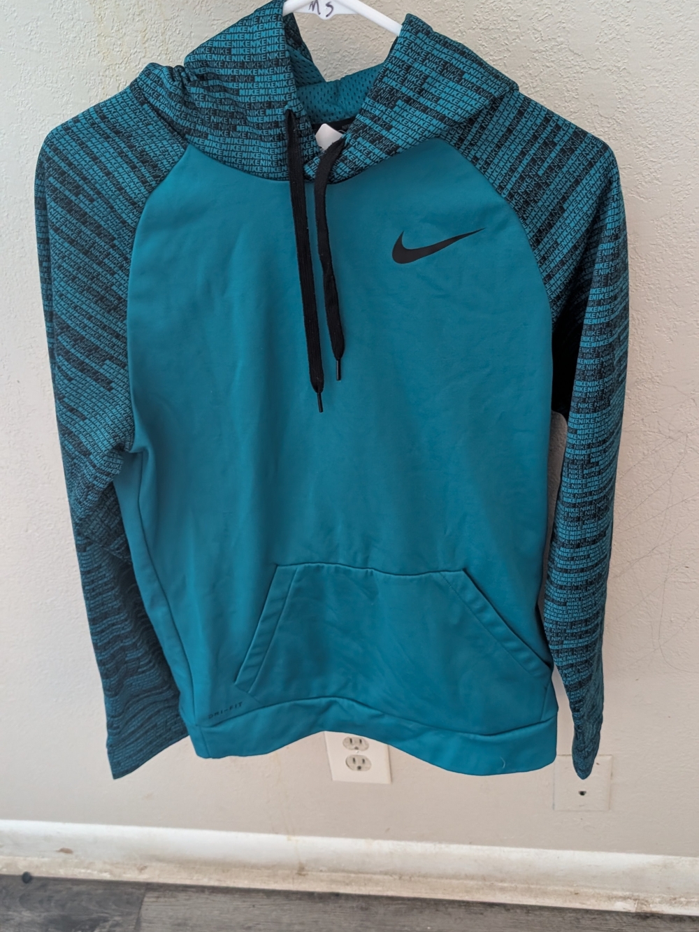 Nike Men's Teal Pullover Hoodie - Athletic Performance